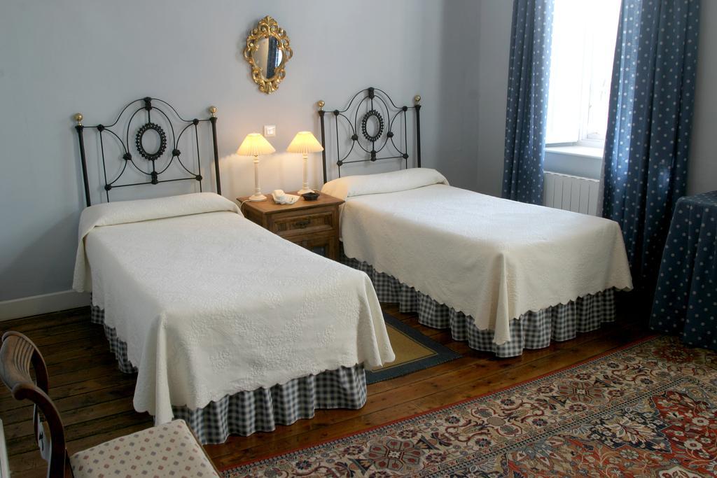Hotel Casona El Arral Liérganes Quarto foto